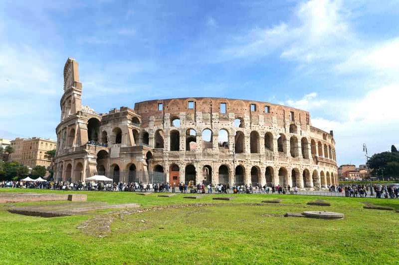 Rome : visite VIP de l'arène du Colisée, du Forum romain et du mont Palatin