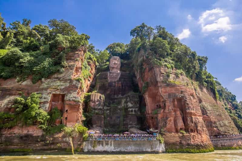 Chengdu : visite du Grand Bouddha de Leshan et de la ville ancienne de Huanglongxi