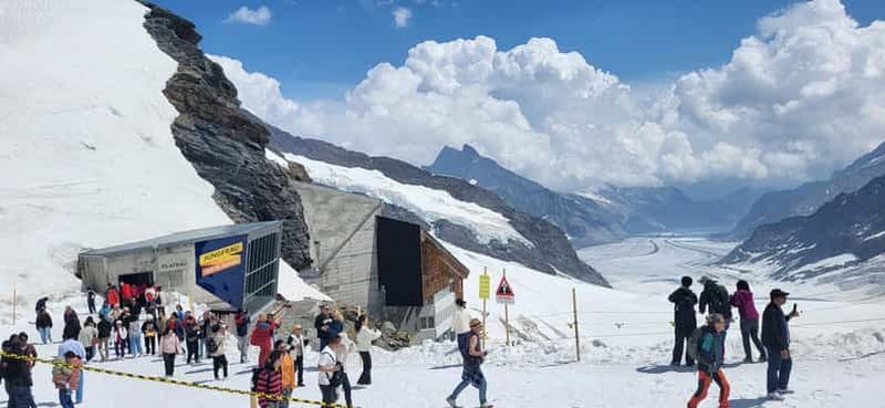 Visite privative du Jungfraujoch, le toit de l’Europe, en van de luxe