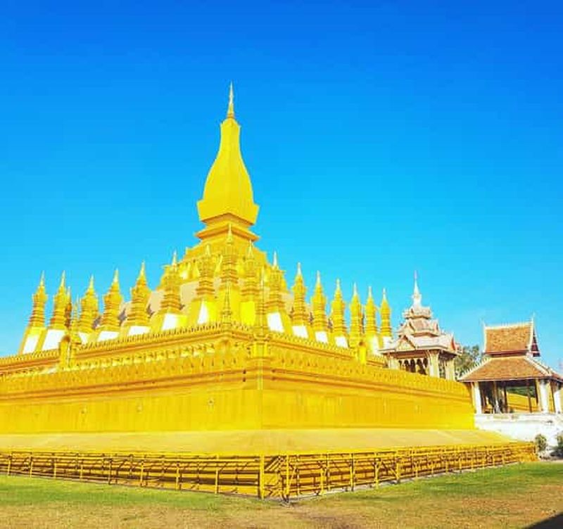 Vientiane : circuit de 3 jours avec le parc du Bouddha, le Wat Sisaket et plus encore