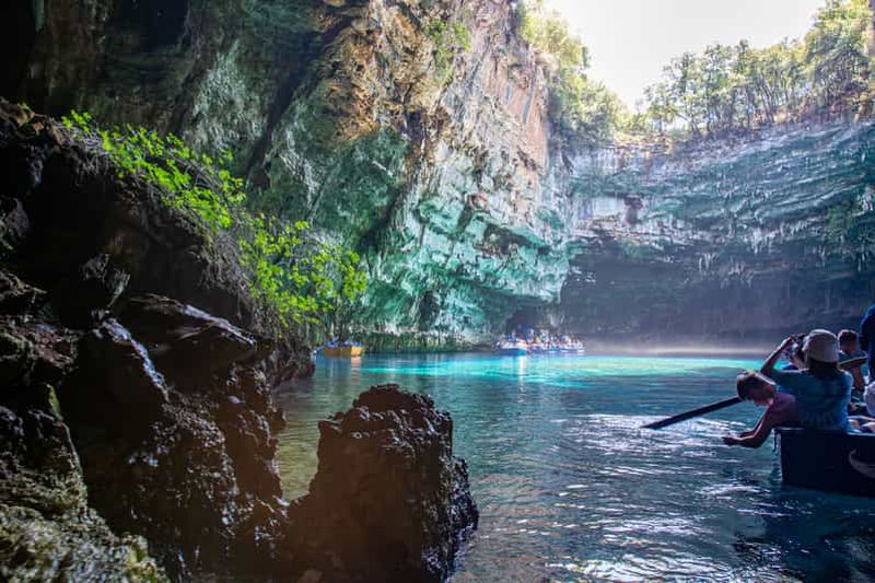 Depuis Argostoli : visite du lac Melissani et des grottes de Drogarati