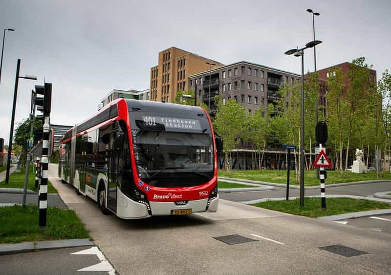 Billet Eindhoven : Bus express de l'aéroport vers ou depuis le centre-ville