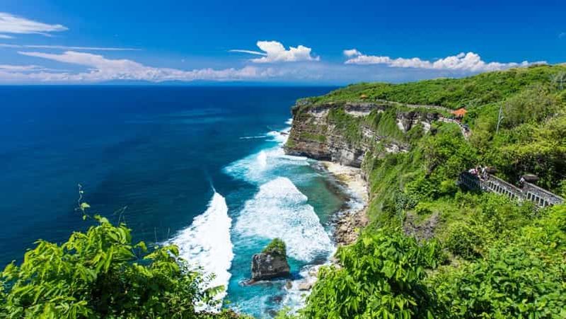 Bali : GWK, plage de Melasti, temple d'Uluwatu et danse Kecak