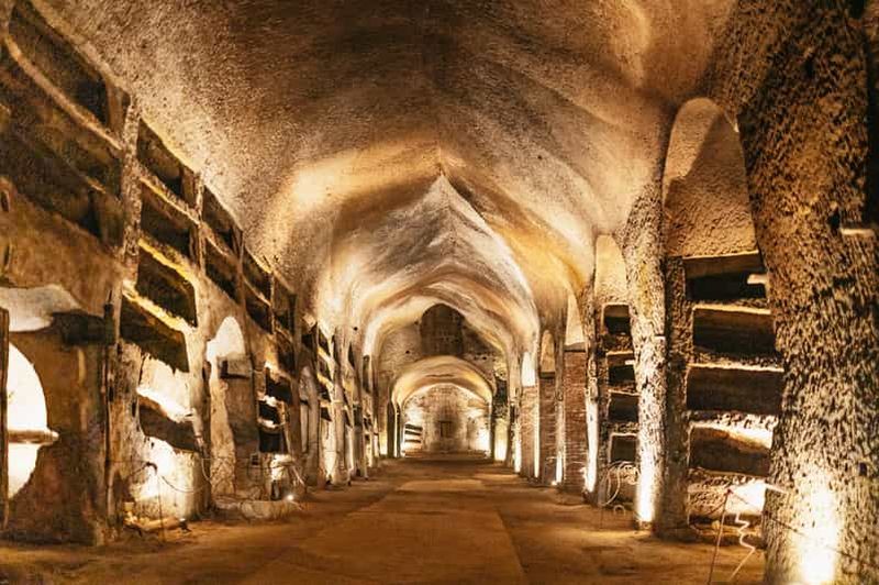 Naples : Catacombes de San Gennaro : billet d'entrée et visite guidée