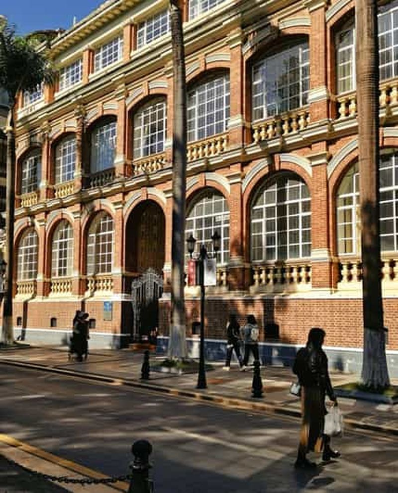 Guangzhou : musée des Treize Hong et visite de l'île de Shamian
