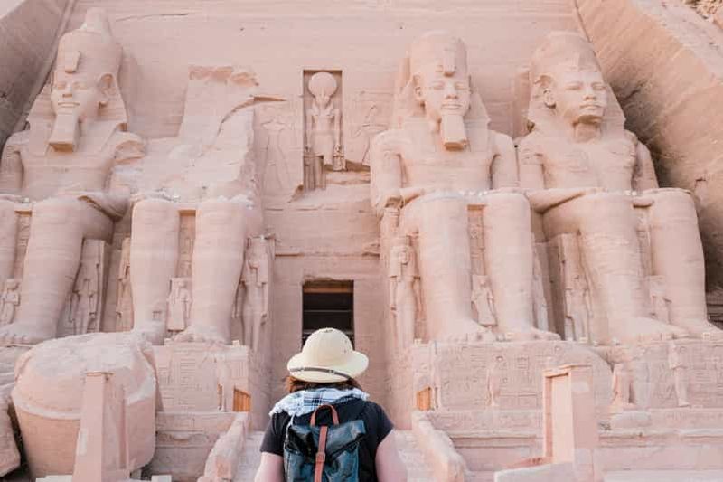 Assouan : Visite privée du temple d'Abou Simbel en avion