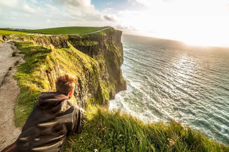 Dublin : Falaises de Moher, bord de l'Atlantique et ville de Galway