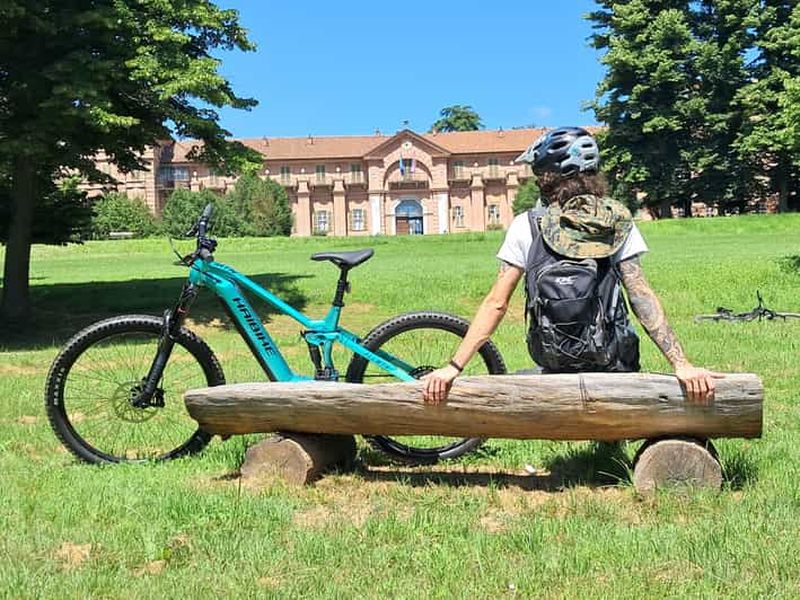 Turin : visite en vélo électrique, Reggia di Venaria, jardins royaux, château