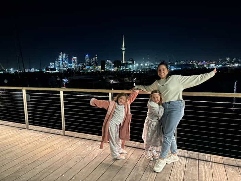 Visite de nuit privée d'Auckland, Sky Tower et musée