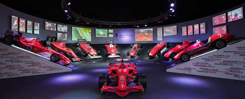 De Bologne : Excursion au Musée Ferrari avec billets et déjeuner