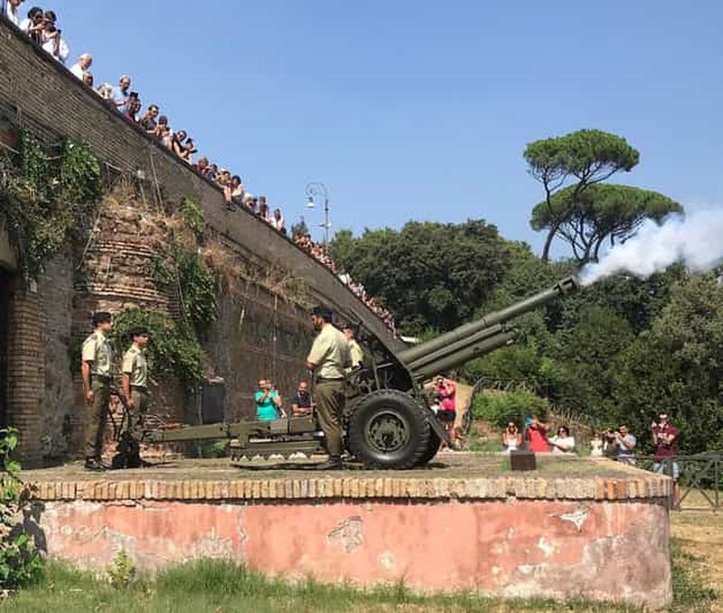 Midi à Rome : le canon du Janicule et expérience en Vespa
