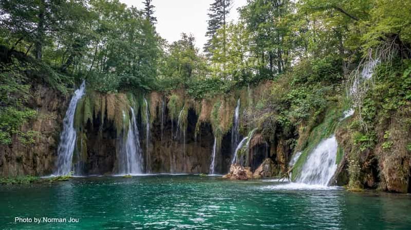 Rijeka : visite d'une journée aux lacs de Plitvice, billet d'entrée inclus