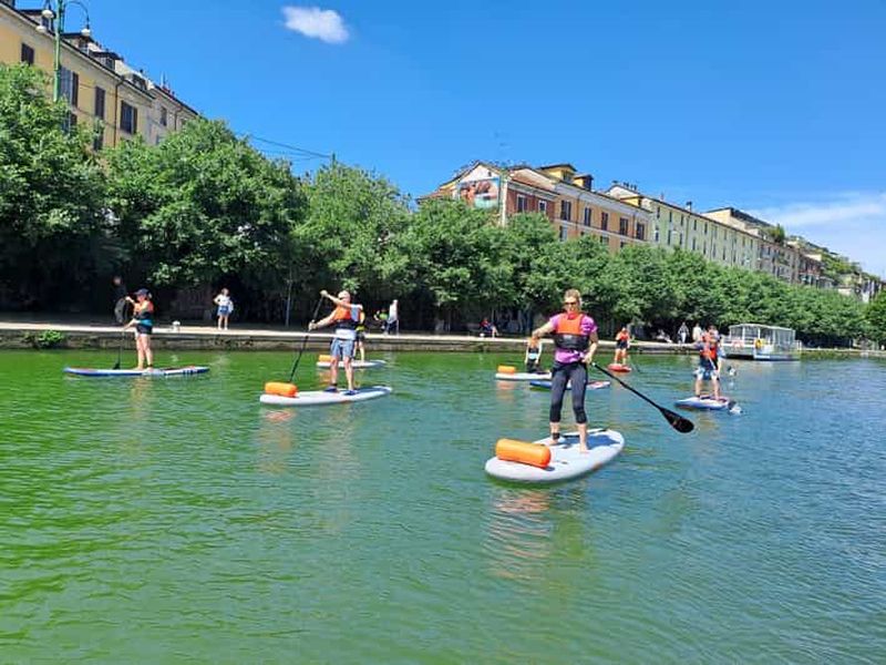 Paddleboard et pleine conscience sur les Navigli : expérience bien-être à Milan