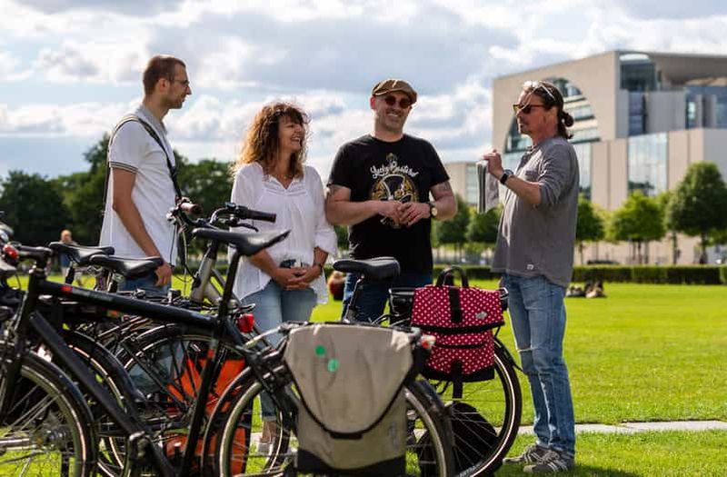 Berlin : visite en vélo électrique du mur de Berlin et des temps forts de Mitte