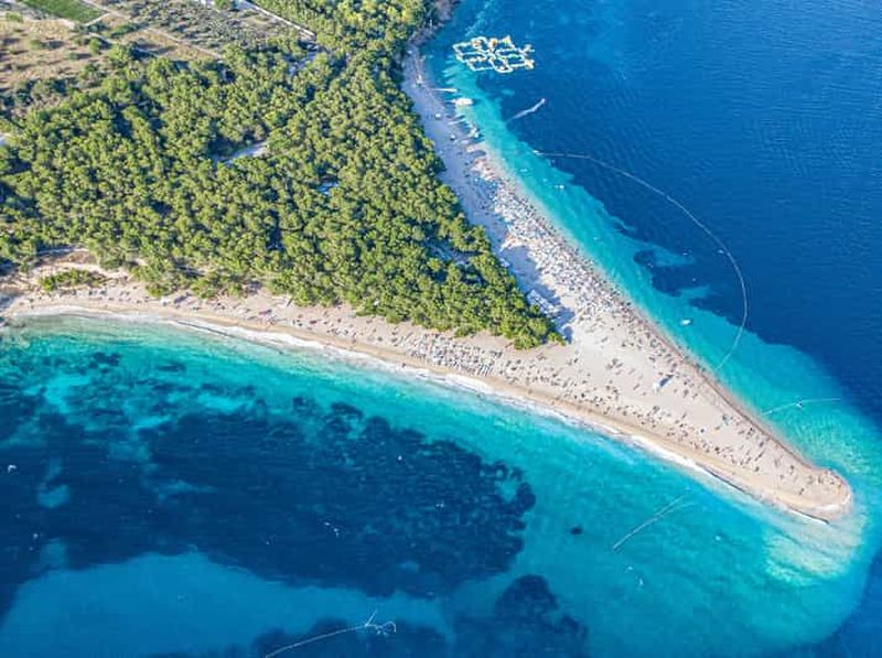 Split : Excursion d'une journée aux îles Hvar et Brač avec la plage de Zlatni Rat