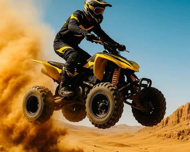 Marrakech : dîner-spectacle dans le désert d'Agafay avec quad et chameau