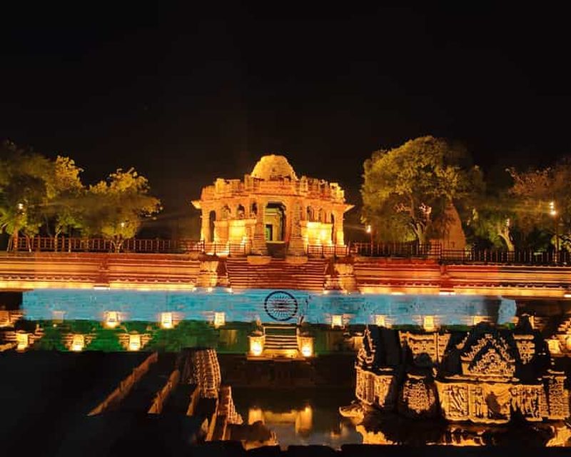 Billet Ahmedabad : visite guidée du temple du Soleil de Modhera et de Rani ki Vav
