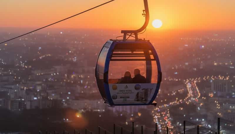 Agadir : billet aller-retour en téléphérique avec vue panoramique nocturne à 360°