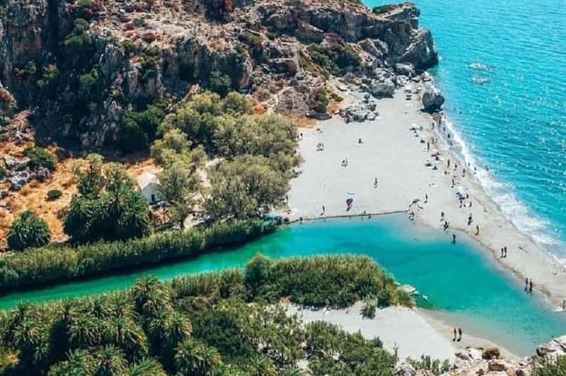 Excursion privée en jeep dans les gorges de Kourtaliotiko, à Preveli et au village de Spili