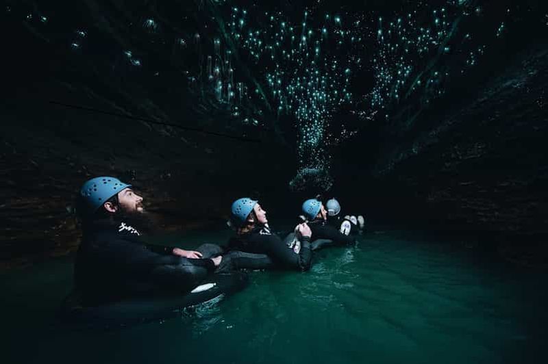 Grottes de Waitomo : Rafting en eaux noires dans le labyrinthe