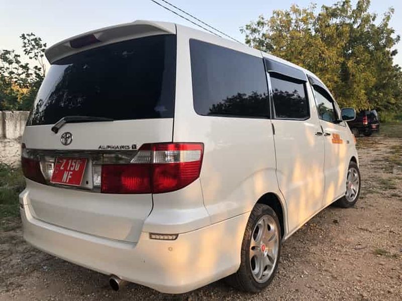 Taxi Zanzibar : Transfert avec van De n'importe quel hôtel à l'aéroport.