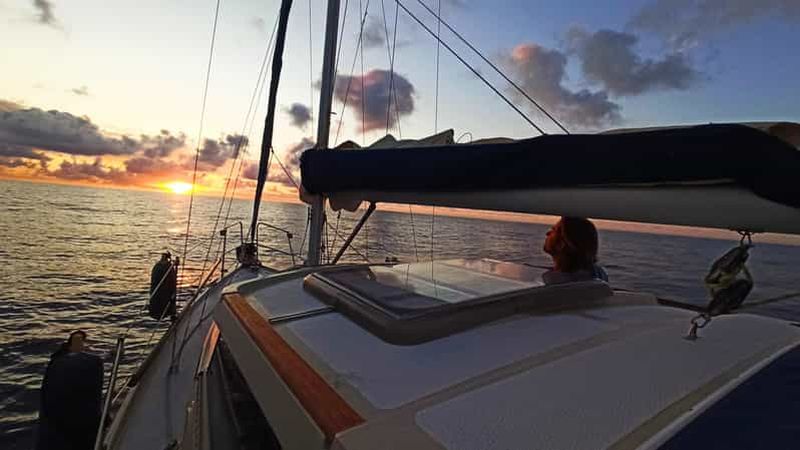 Minorque : croisière privée au coucher du soleil au départ de Cala Galdana