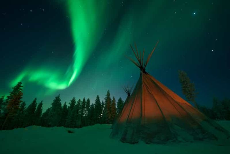 Billet Rovaniemi : Excursion aux aurores boréales en Laponie avec barbecue