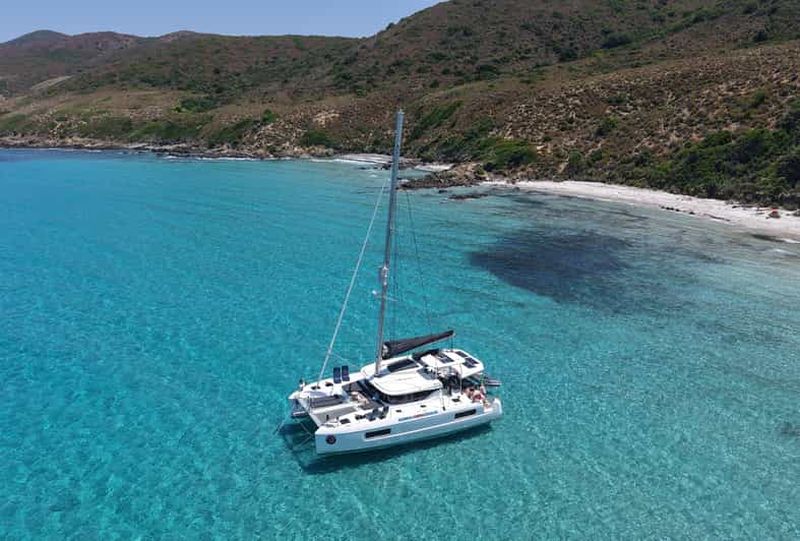 L'ile-rousse Corse Excursion catamaran: Journée dans le Désert des Agriates