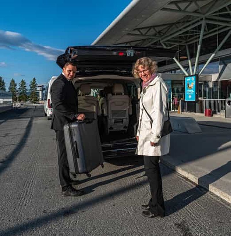 Tromsø : Transfert VIP de l'aéroport au centre ville pour 1-5 personnes
