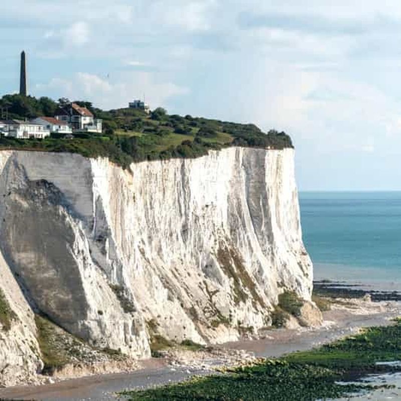 Londres : Cathédrale de Canterbury, château de Douvres et falaises blanches