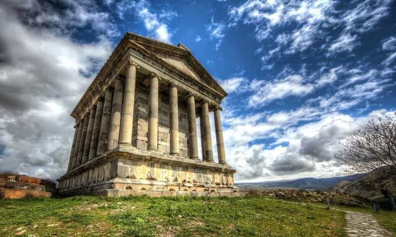 Erevan : temple de Garni, monastère de Geghard, Symphonie des pierres