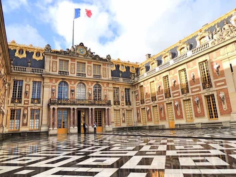 Versailles : Entrée coupe-file, visite guidée du château et accès à l'ensemble du site