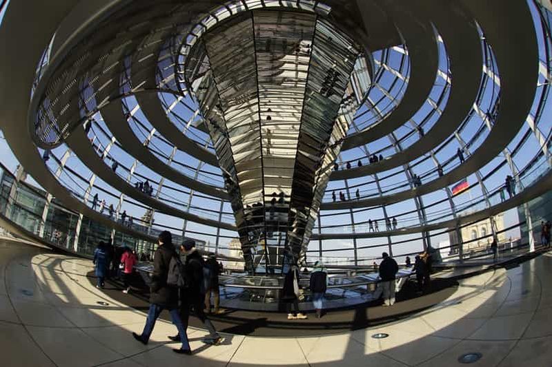 Visite guidée du Reichstag avec accès à la salle plénière et au dôme