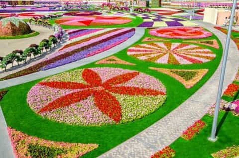 Dubaï : entrée au Miracle Garden et au Global Village avec transfert
