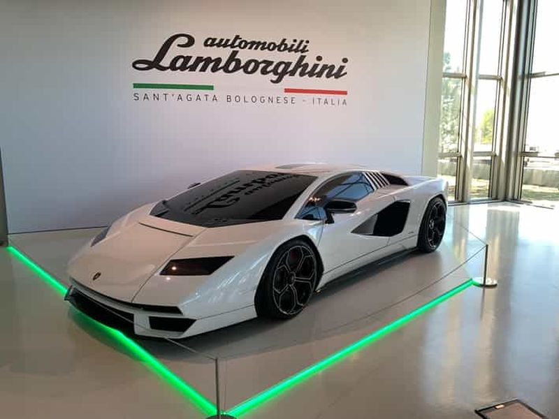 Musées Ferrari Lamborghini - Musée Pagani Factory - Déjeuner