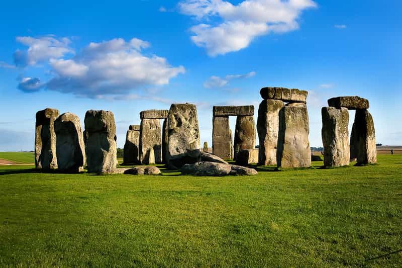 Depuis Londres : excursion à Stonehenge et Bath avec billet d’entrée