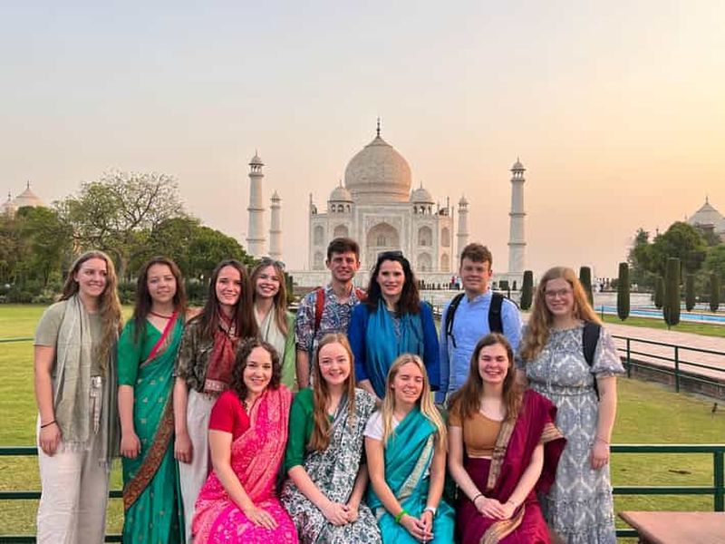 Depuis Delhi : visite du Taj Mahal et d'Agra avec déjeuner au Marriott