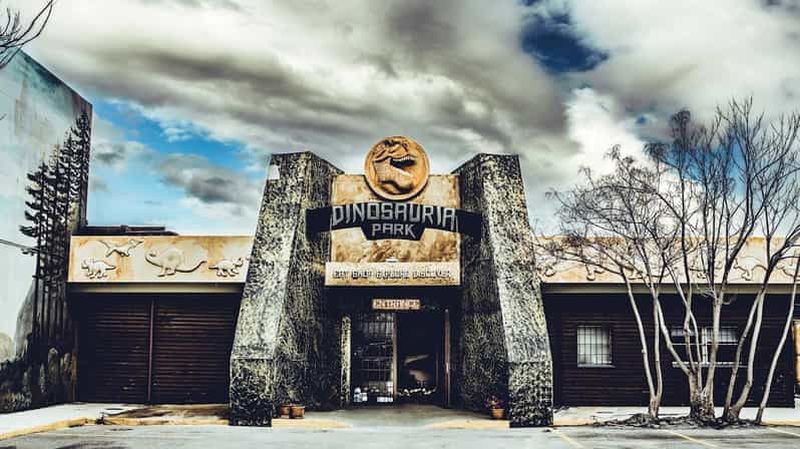 Excursion privée de Réthymnon au parc Dinosauria et au Cretaquarium