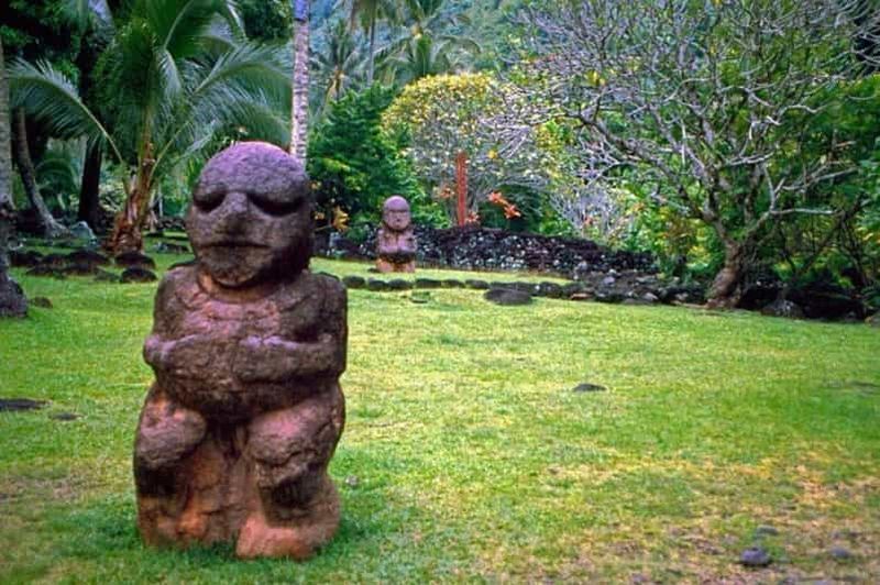 Billet Tahiti : visite des côtes ouest et est avec cascades