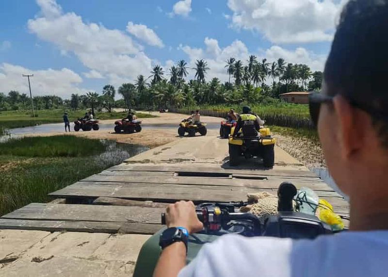 Lençóis Maranhenses : randonnée en quad jusqu'au lagon bleu