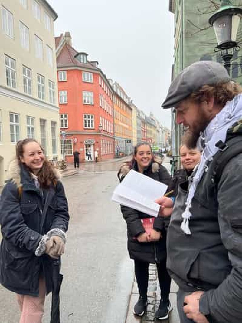 Copenhague : jeu d'exploration sur un meurtre près du palais d'Amalienborg