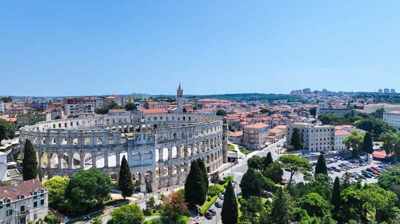 Pula : billet d'entrée à l'arène et visite guidée