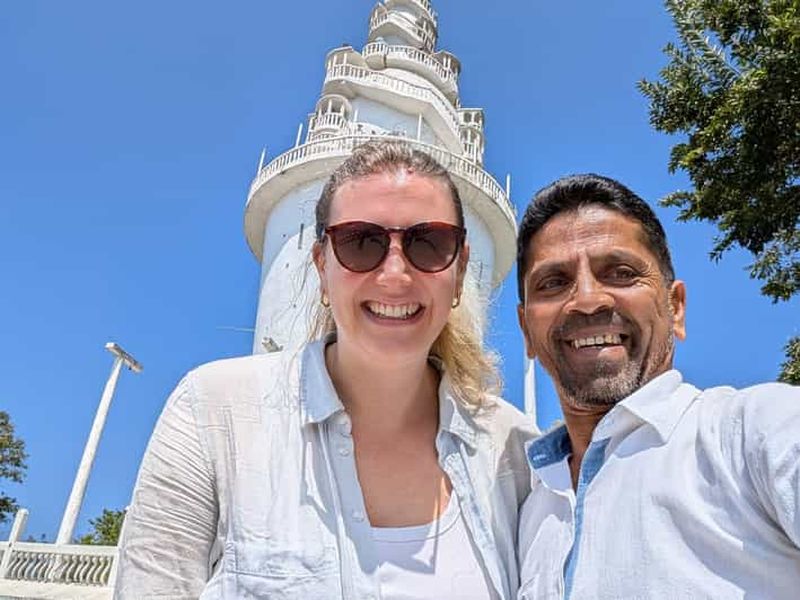 Depuis Kandy : visite citadine privée, temple de la Dent et Ambuluwawa