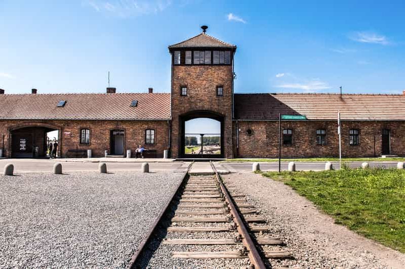 Cracovie : visite d'une journée à Auschwitz-Birkenau et à la mine de sel de Wieliczka