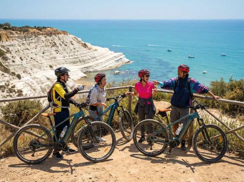 Vélo électrique Scala dei Turchi : dégustation de nourriture, villages, plongée en apnée, réserve naturelle