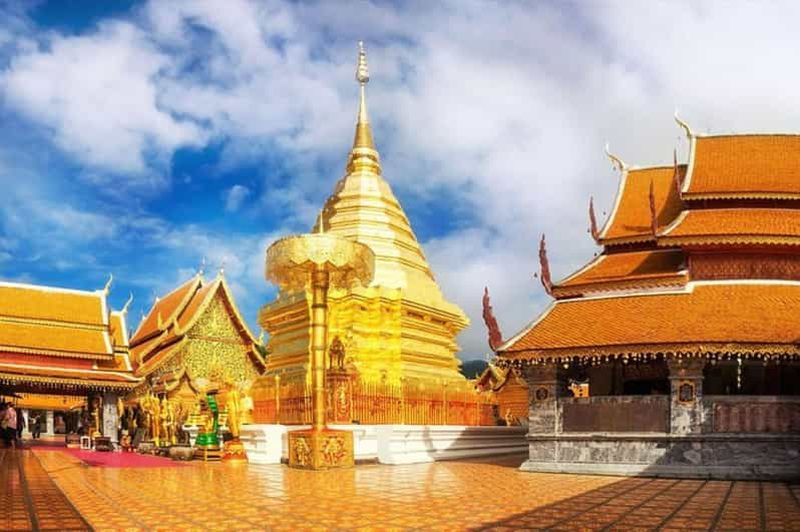 Visite guidée du Wat Phra That Doi Suthep et du Wat Pha lat en soirée avec guide
