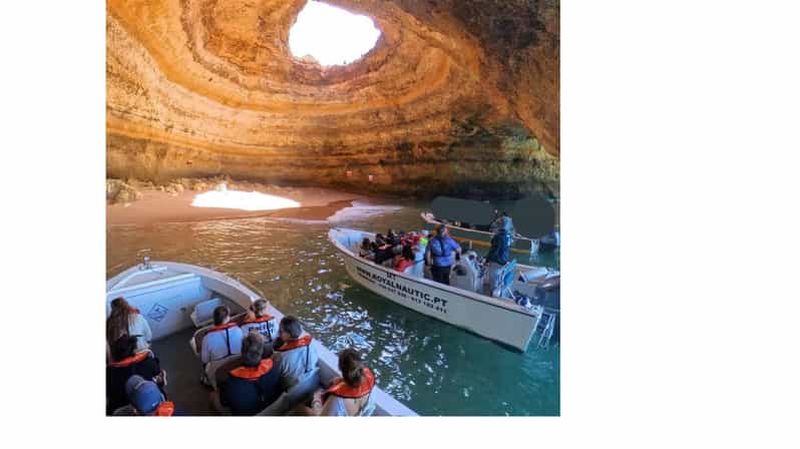 Depuis Portimão : Algar de Benagil et tour en bateau des grottes marines