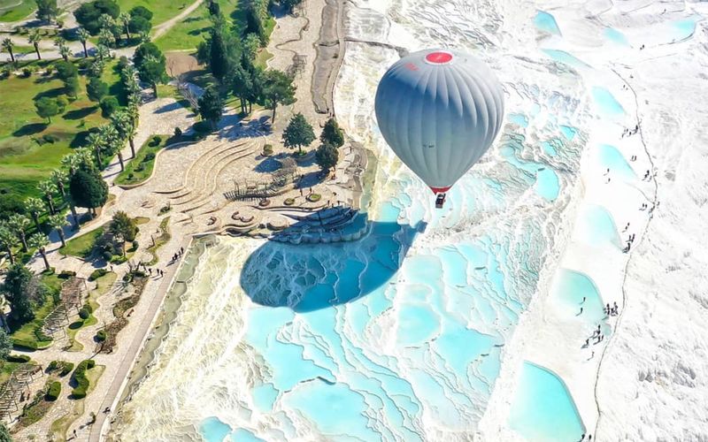 Depuis Antalya/Kemer : Visite de Pamukkale et Hiérapolis avec déjeuner