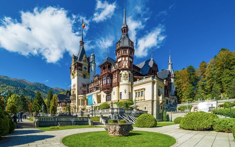 Depuis Brasov : Visite du château de Peles et du château de Cantacuzino (château du mercredi)