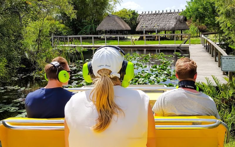 Parc national des Everglades : visite d'une demi-journée avec canot pneumatique, visite guidée de la nature et transport